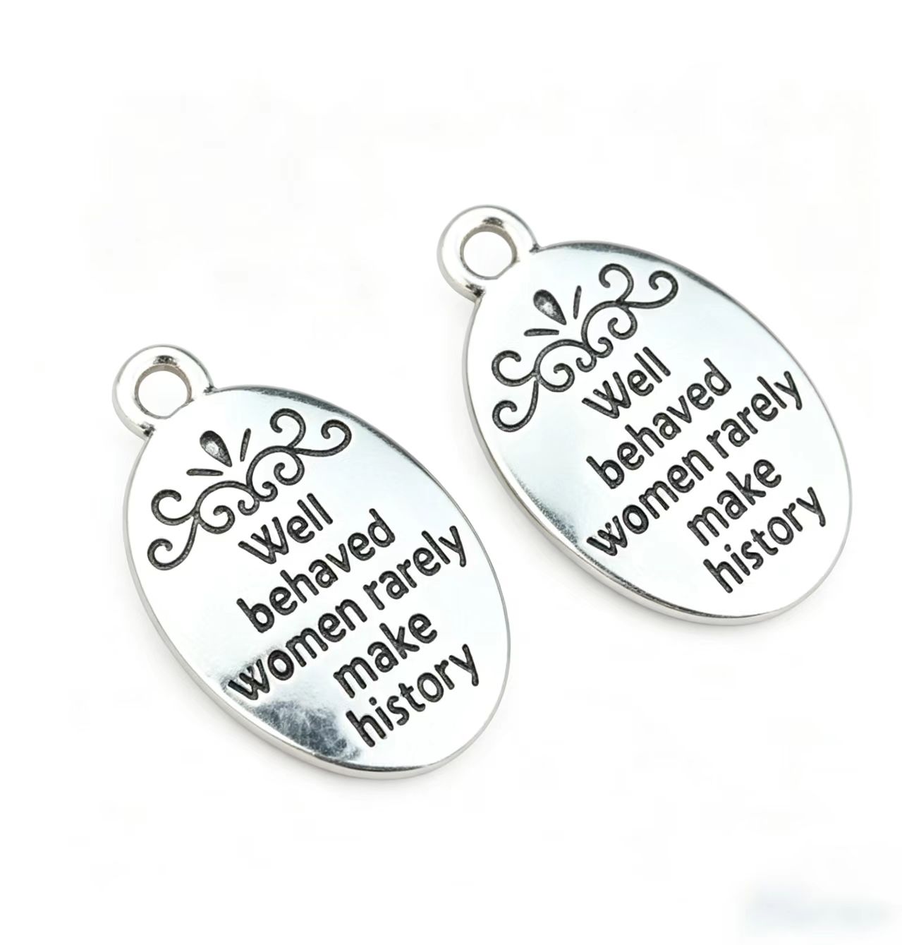 10 ピース/ロットオーバルアンティークシルバーメッキレター - Jewelry Making History のレビューと価格